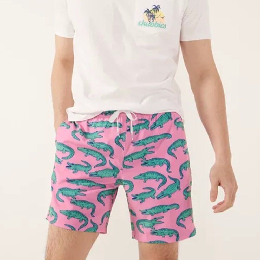 Chubbies Classic Swim Trunk The Glades Size Large 7 inch inseam Pink Alligator